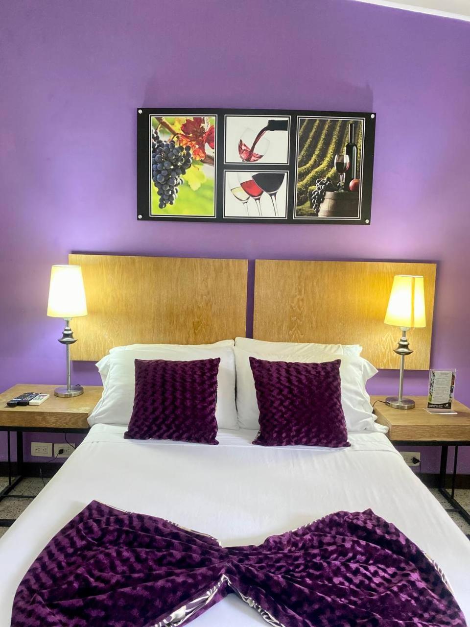 Hotel Aromax Del Campestre Меделин Екстериор снимка